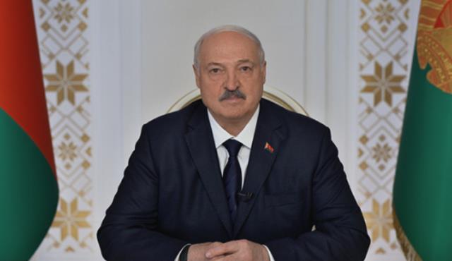 Глава государства подписал указ о совершенствовании учета граждан с временным запретом на выезд